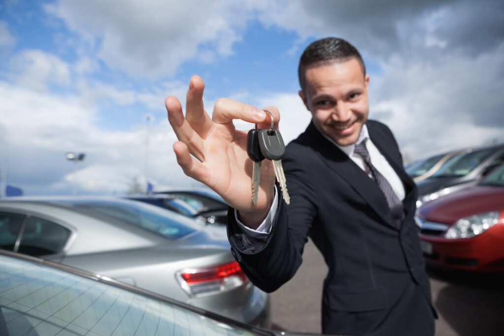 Abogados para Demandar a un Dealer de Autos